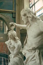 The Baptism of the Christ, uppnådd av hans brorson Jean-Baptiste Lemoyne II (1704-78) (marmor) (se detalj 252684)